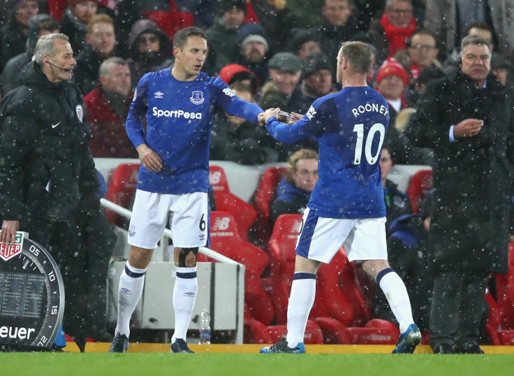 Phil Jagielka and Wayne Rooney