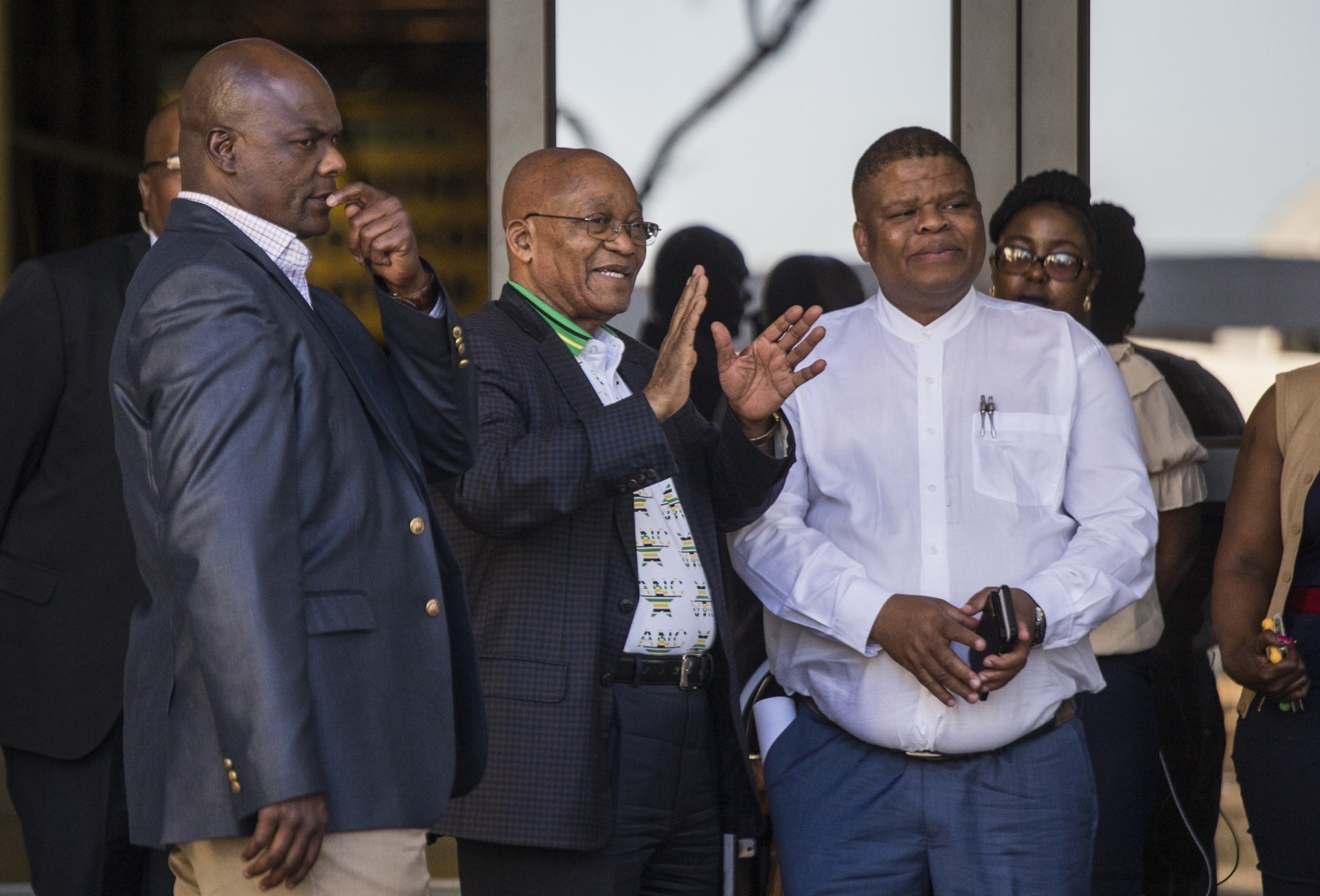 South Africa's Ruling ANC Risks Party Split In Choosing New Leader To ...