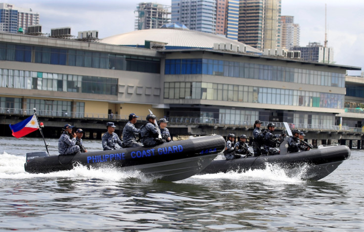 Philippines boat capsizes