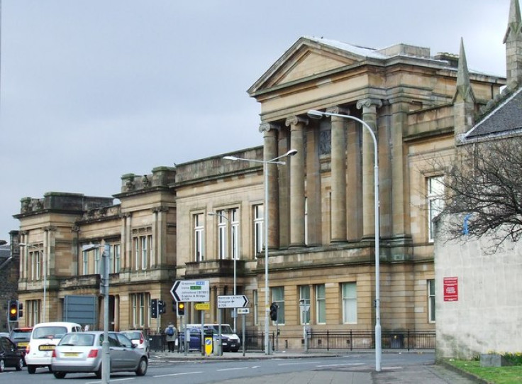 A champion boxer faces attacked a Navy man with a bottle in a brutal nightclub attack, Paisley Sheriff Court heard