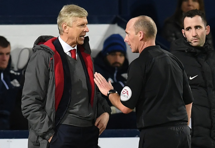 Arsene Wenger and Mike Dean