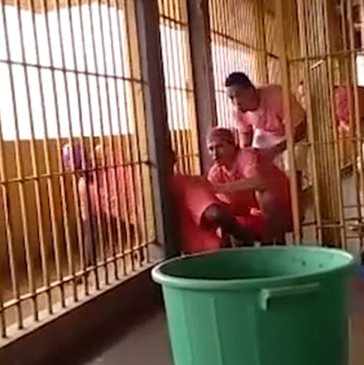 Eleven convicts were caught on film prising open their bars and breaking out of a jail in Brazil’s 