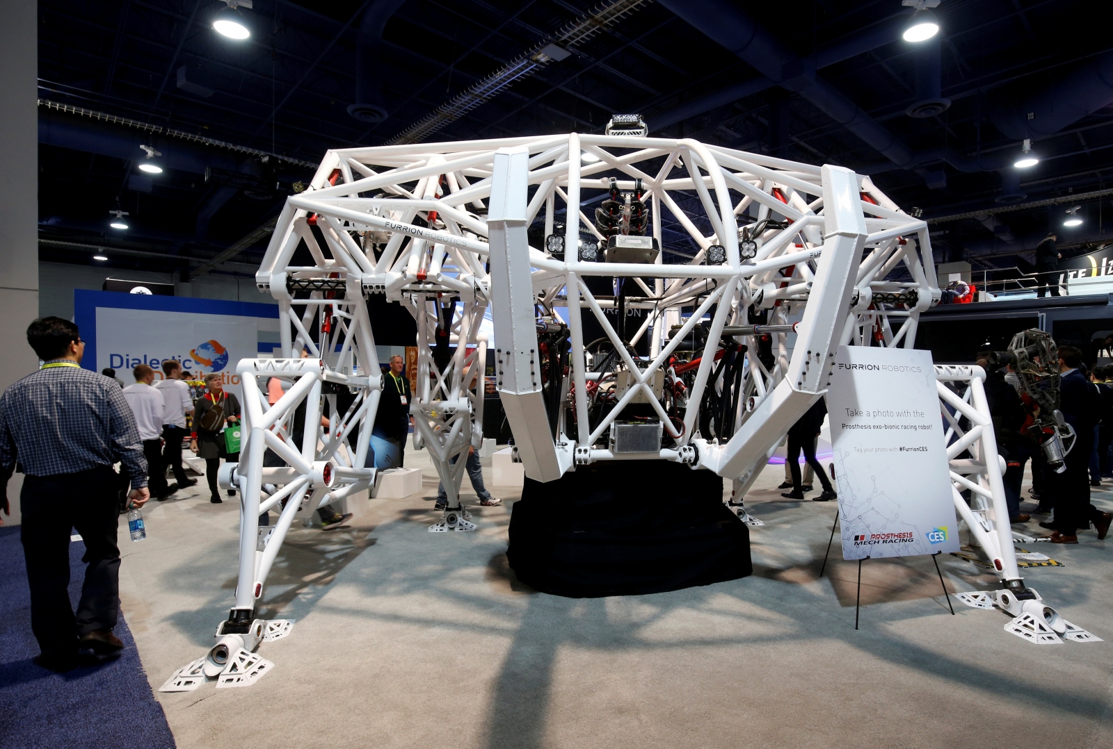 Prosthesis robotic exoskeleton