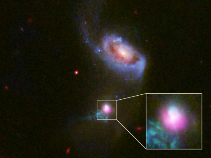 Galaxies supermassive black holes