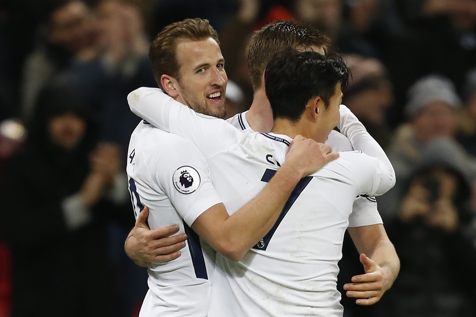 Harry Kane Double Helps Tottenham Go Level With Liverpool