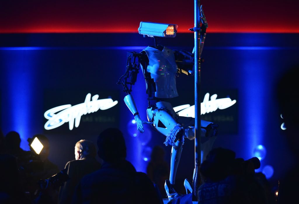 Watch Robot strippers rock the stage at this Las Vegas club during CES 2018 IBTimes UK