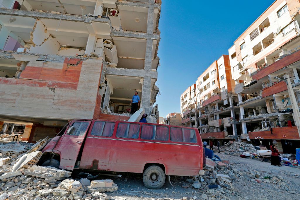 Earthquake linked with moon Earthquake linked with moon