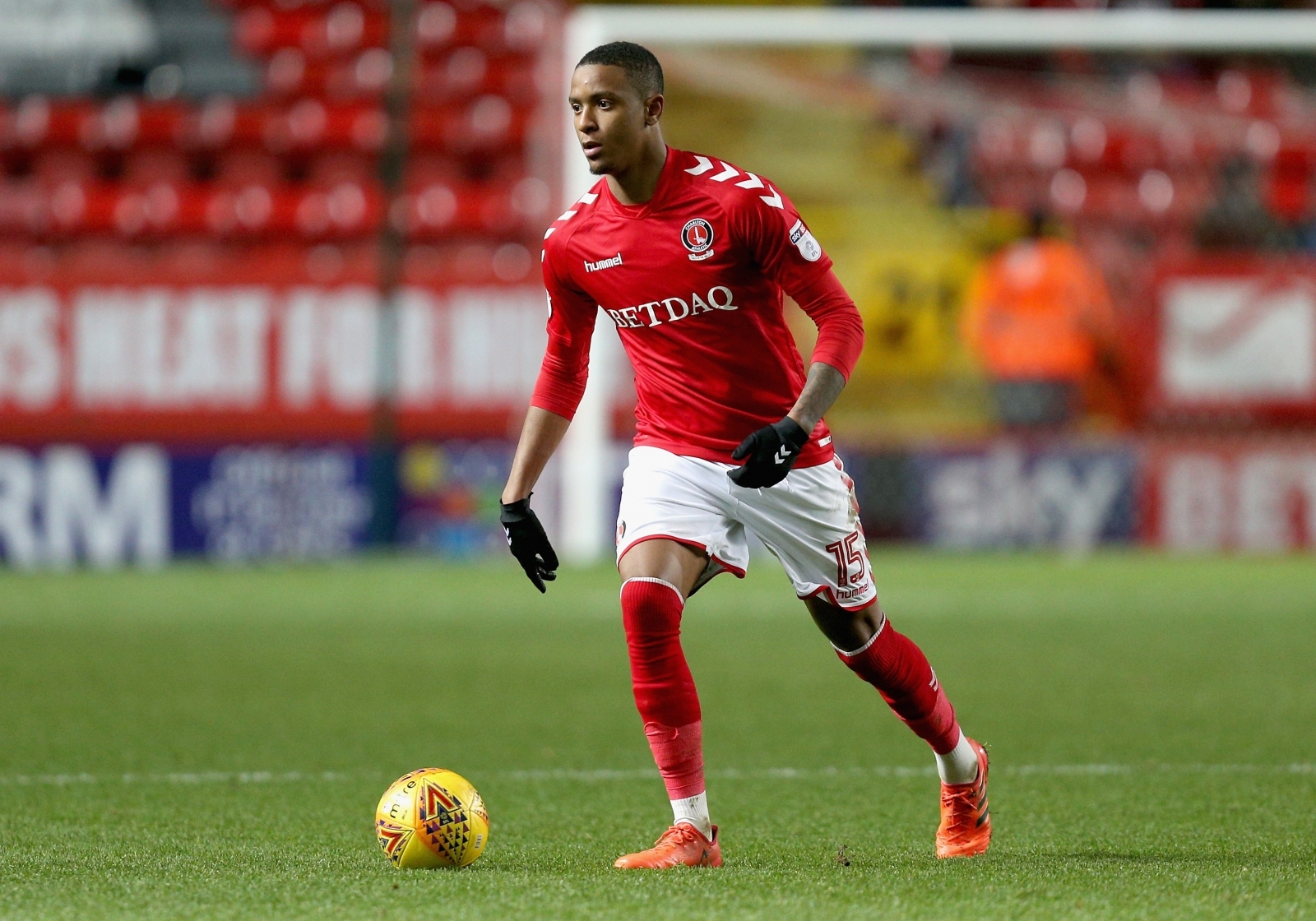 Everton Expected To Sign Charlton Athletic Starlet Ezri Konsa In ...