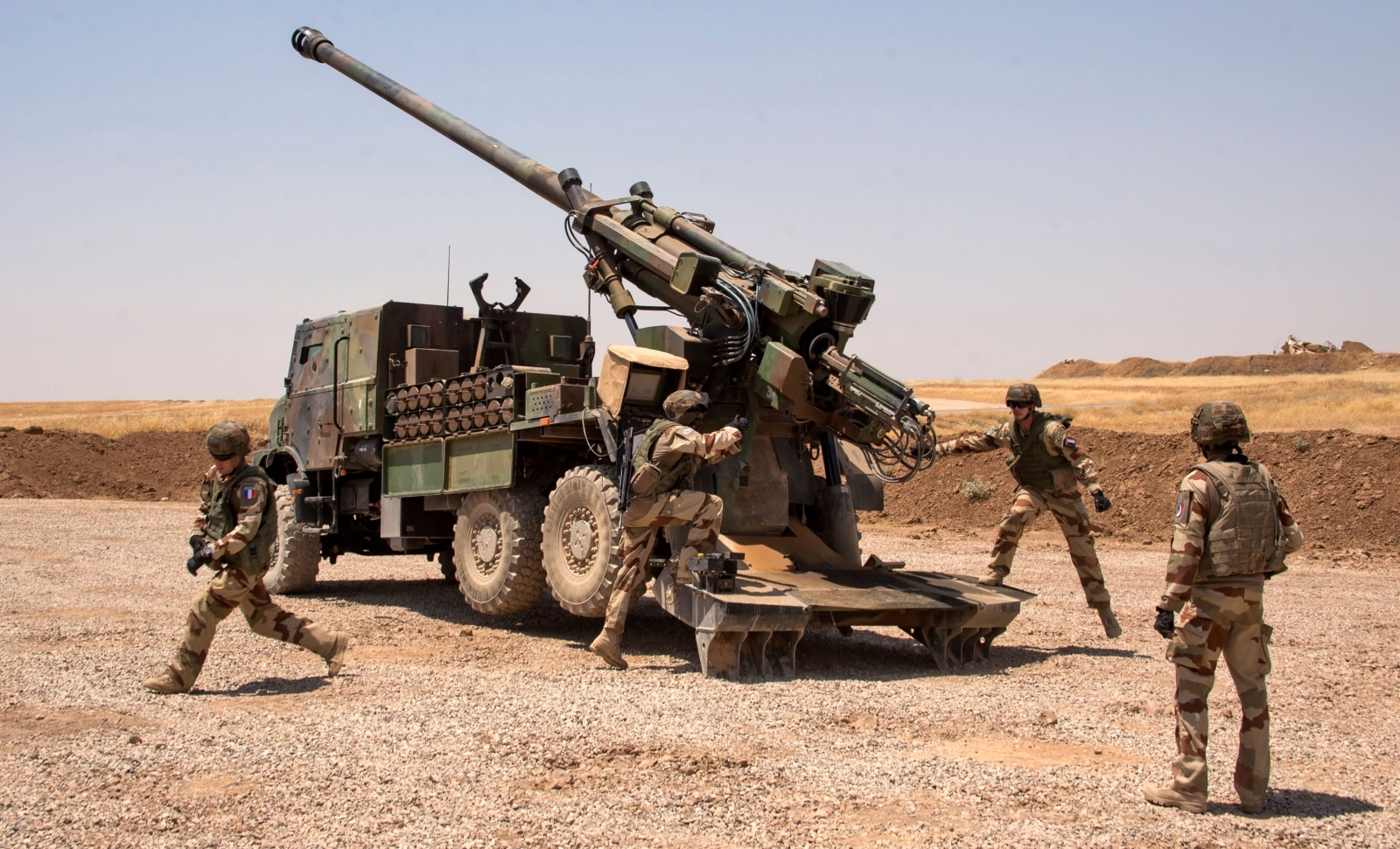 us-army-is-looking-at-artillery-guns-to-fire-hyper-velocity-shells-to