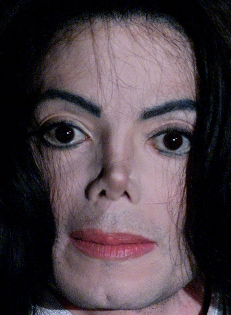 Michael Jackson's Changing Faces Through the Years (PHOTOS) .