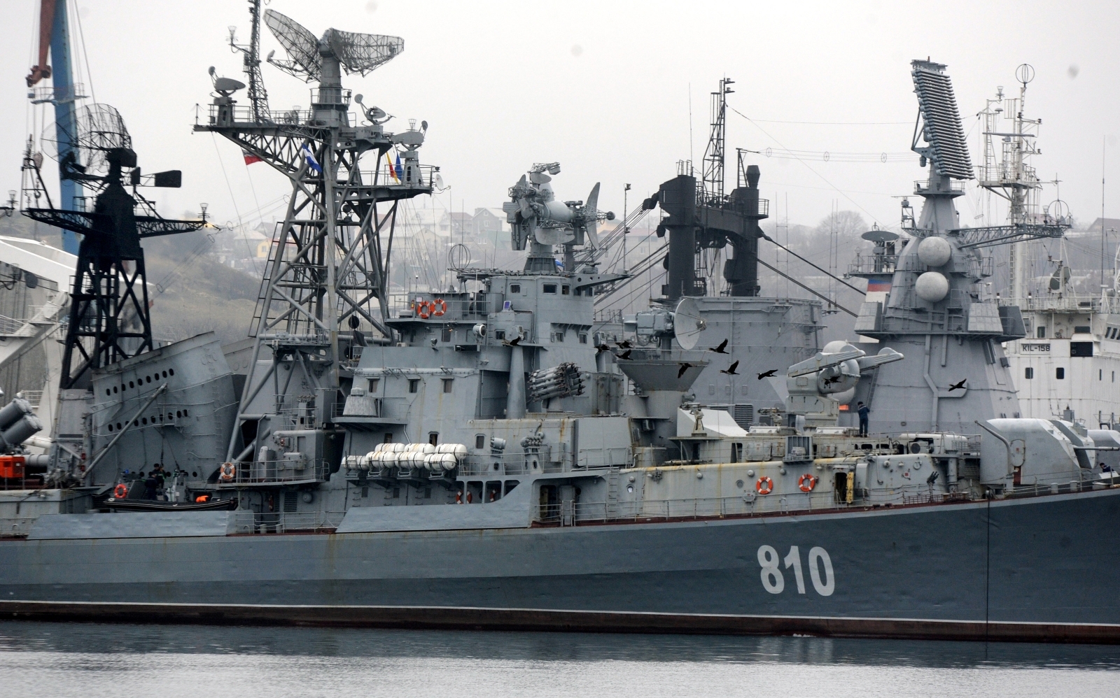 Russian Navy will soon field a large amphibious ship that can carry 13