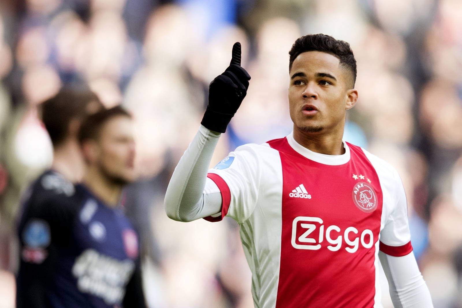 'England appeals to me': Ajax teenager Justin Kluivert opens door for