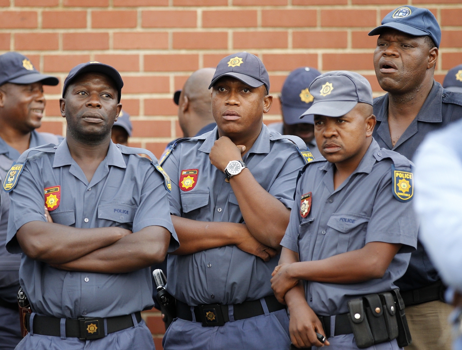 South Africa Police Station Attack Kills Five Officers Gunmen Flee 