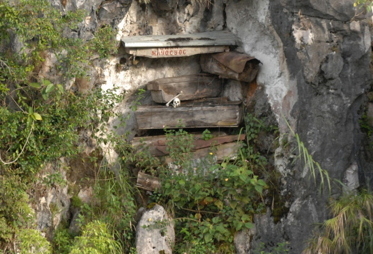 Hanging coffins Philippines