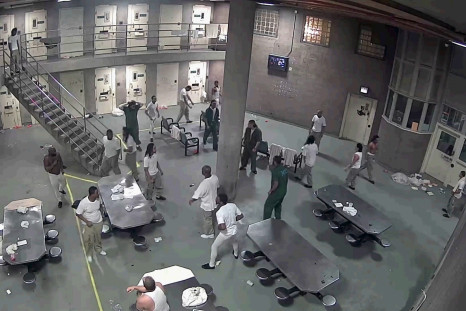 16 Detainees Face Mob Action Charges After Cook County Jail Fight