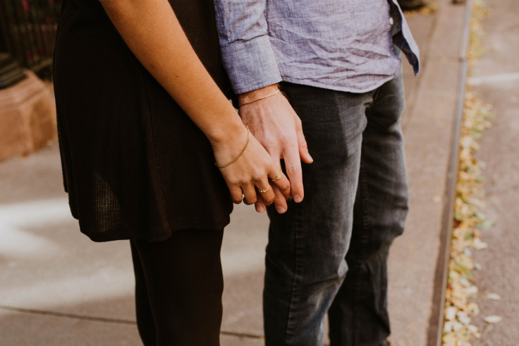 Scientists say that holding hands can help numb pain, especially between lovers