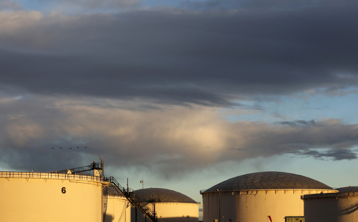Crude oil storage tanks 