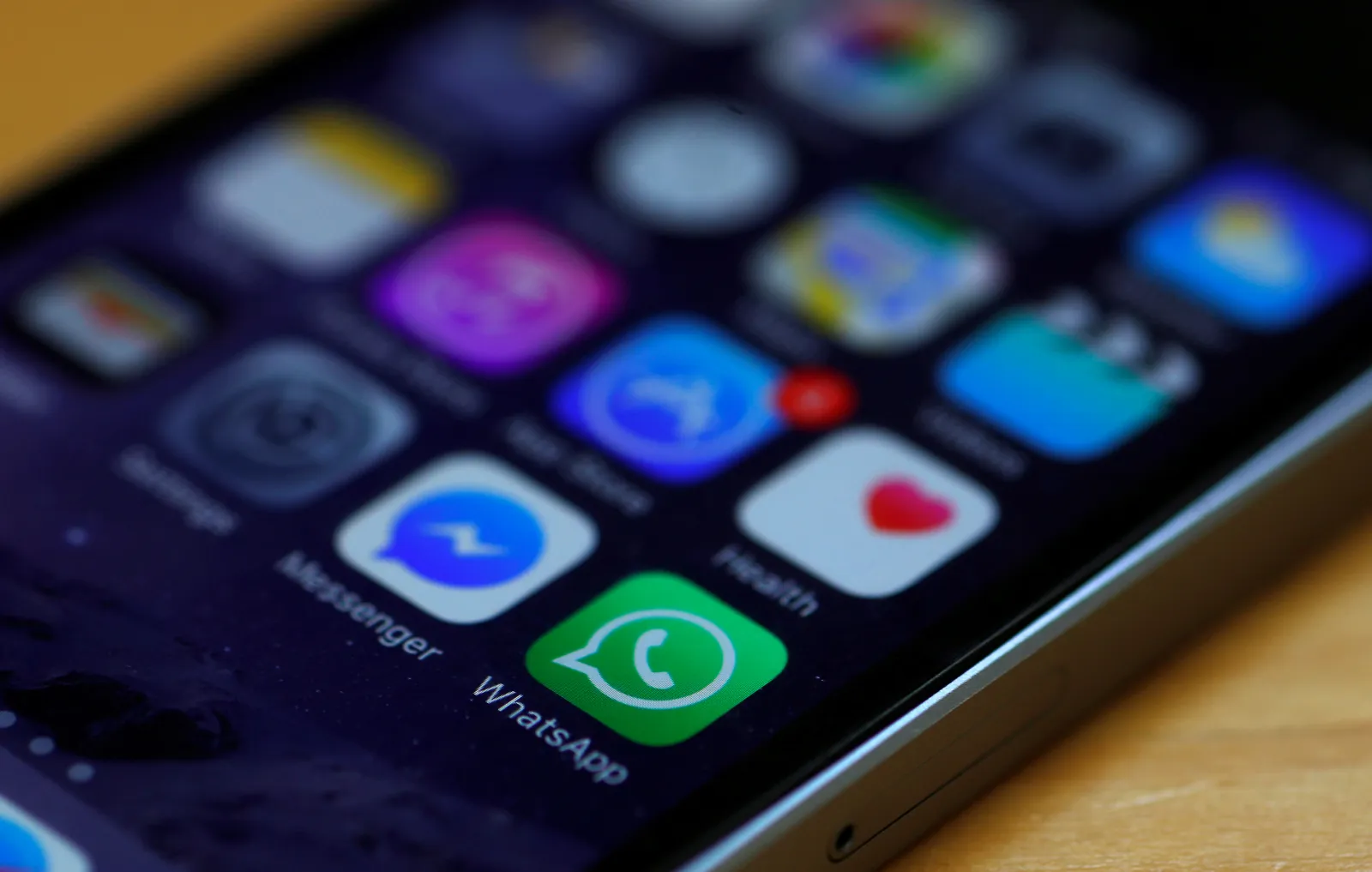 Apple addresses 37 iPhone security bugs via iOS 15.6 -- here's how to install the latest update - Vimarsana News