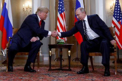 Trump meets Putin at Helsinki