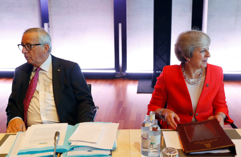 Theresa May and Jean-Claude Juncker 