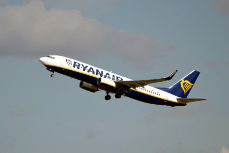 Ryanair net profits flatten