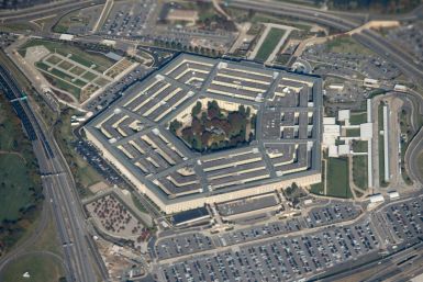 Amazon says Pentagon contract 'biased'
