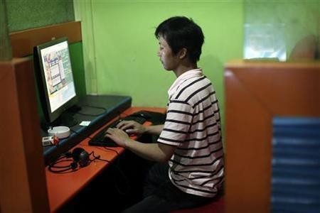 Watching too much internet pornography is making men in their prime lack in the bedroom, a report claims.