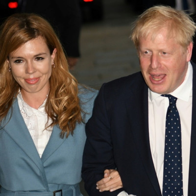 Boris Johnson and Carrie Symonds visit temple