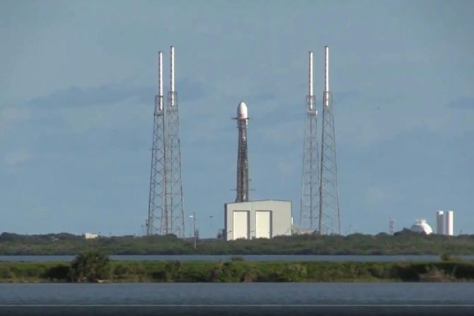 SpaceX launch third batch of 60 mini-satellites