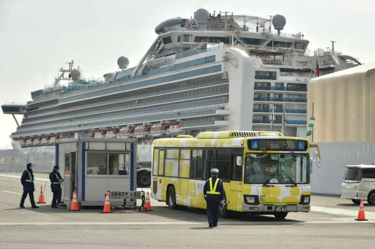 Passengers from Diamond Princess disembark