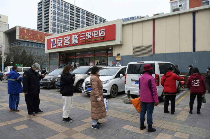 Beijing ramps up crowd control