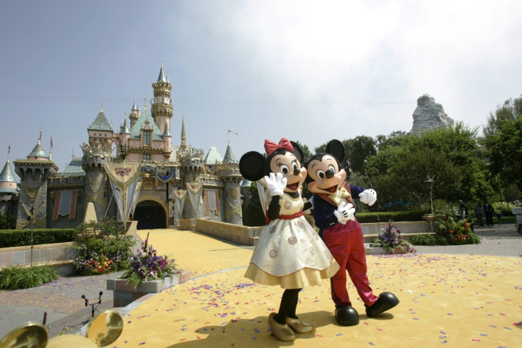 Disneylands in US and Paris to close