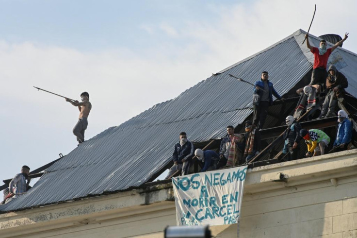 Inmates from Villa Devoto prison 