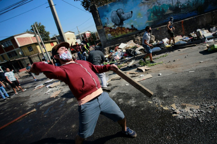 Protests grip parts of Chilean capital