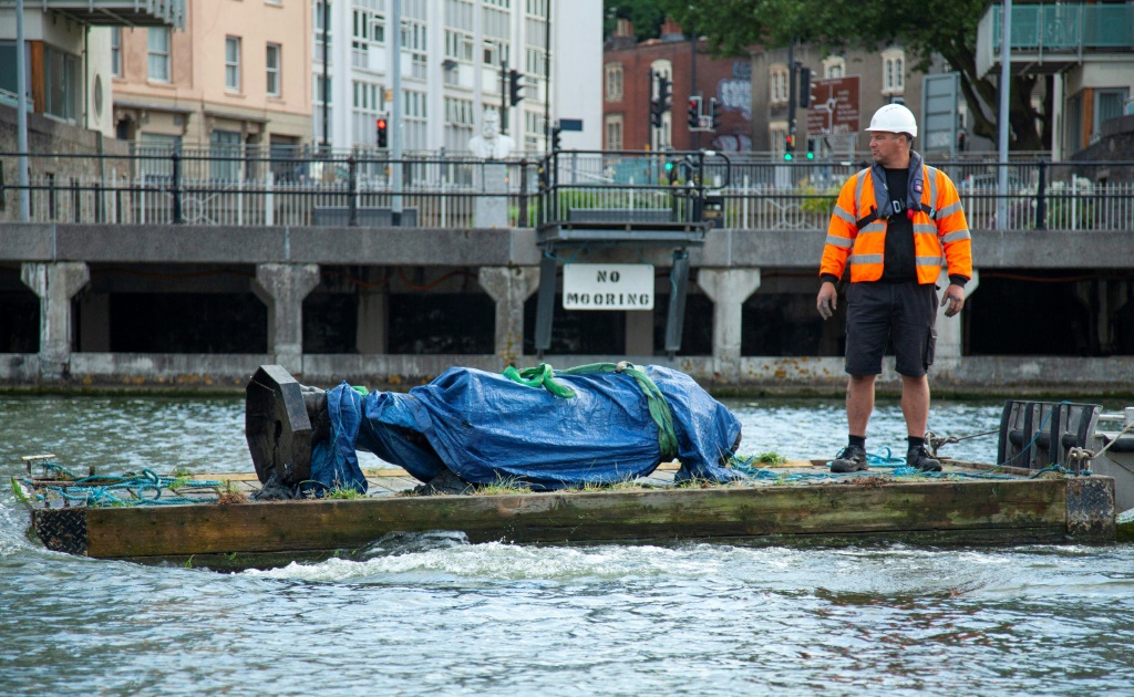 Britain takes new look at colonial history as statues fall | IBTimes UK