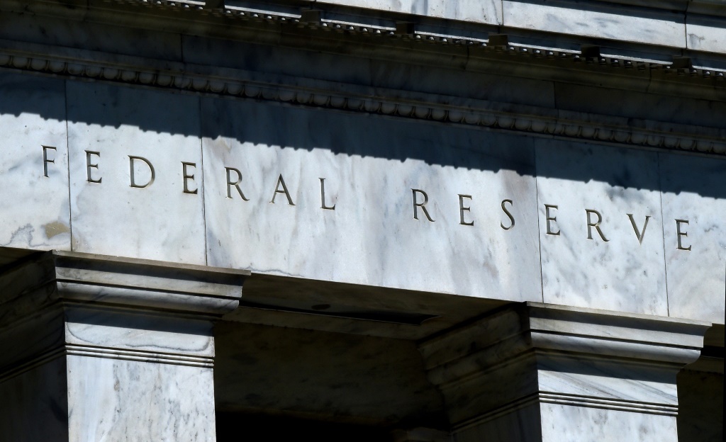 Federal Reserve orders major banks to suspend share buybacks | IBTimes UK