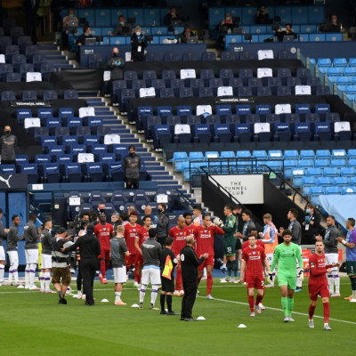 Manchester City players formed guard of honour