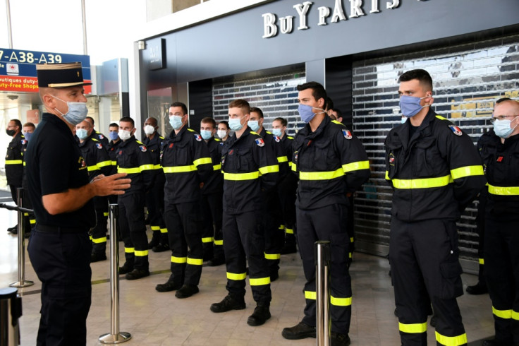 Emergency aid lands in Lebanon