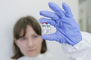 WHO warns Russia of virus vaccine approval