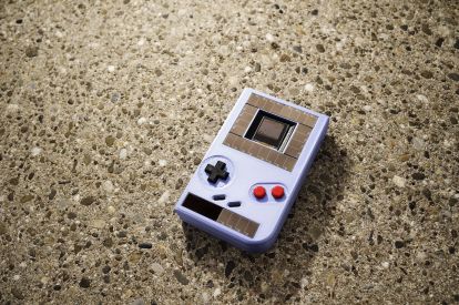 University researchers create a battery-free portable console