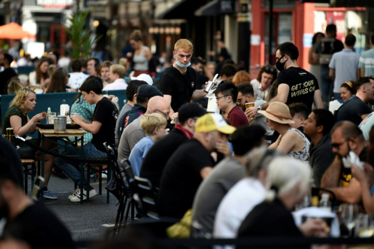 Pubs in England to be closed