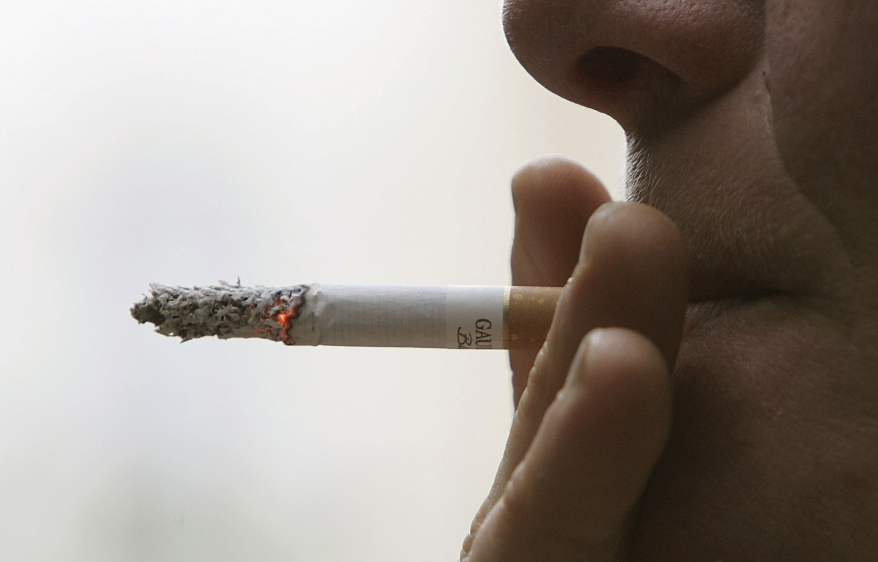 Pregnant women to get £400 vouchers to quit smoking under new NHS