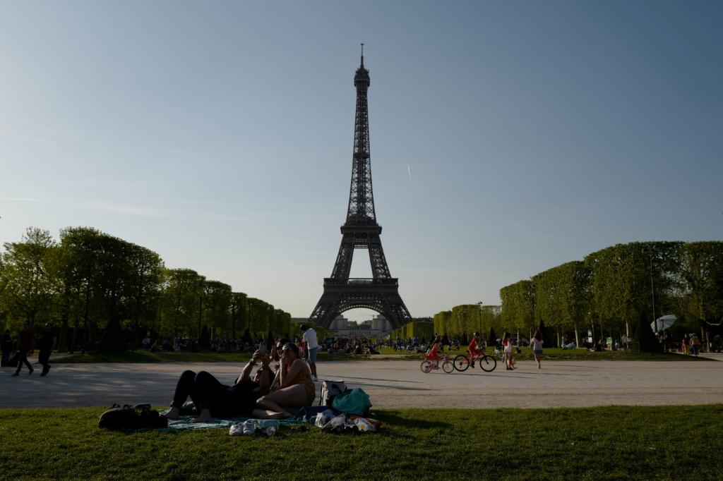 Avertissement urgent aux voyageurs alors qu’une «maladie potentiellement mortelle» frappe la France