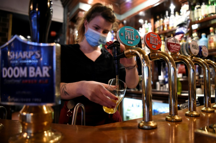 Pubs and bars to close in England