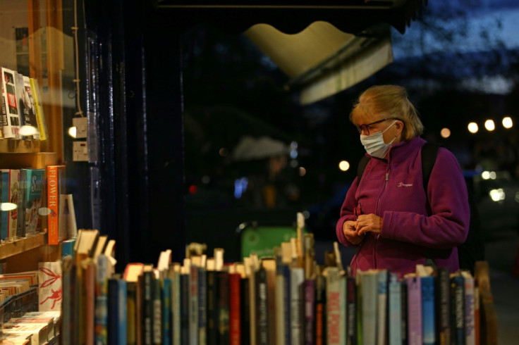 UK independent bookshops go online