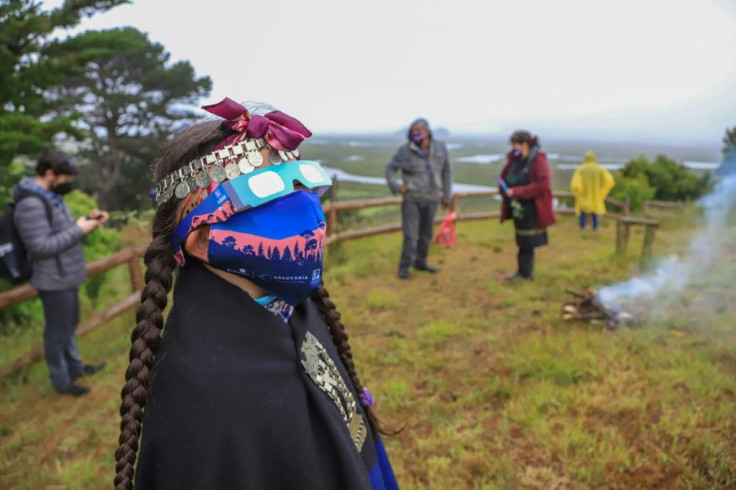 A Mapuche indigenous family 