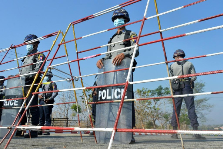 Myanmar police