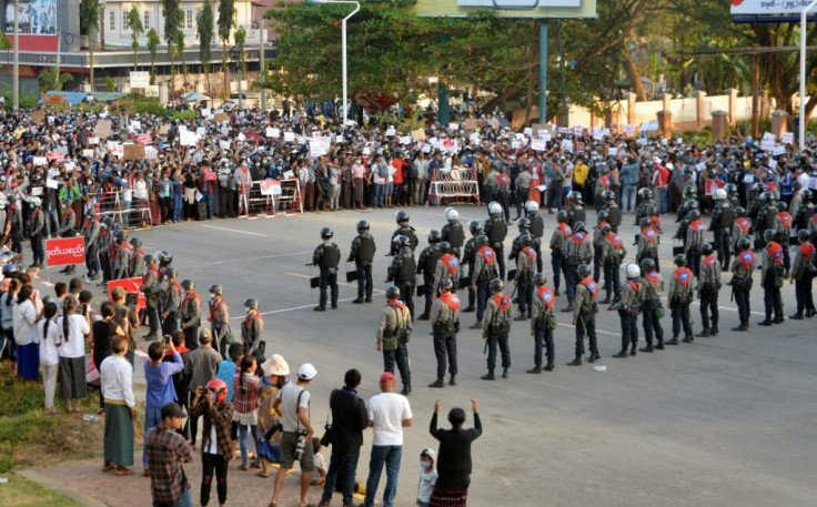 Protesters in Myanmar