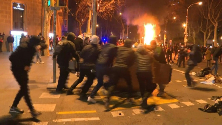 Fresh clashes and protests in Spain 