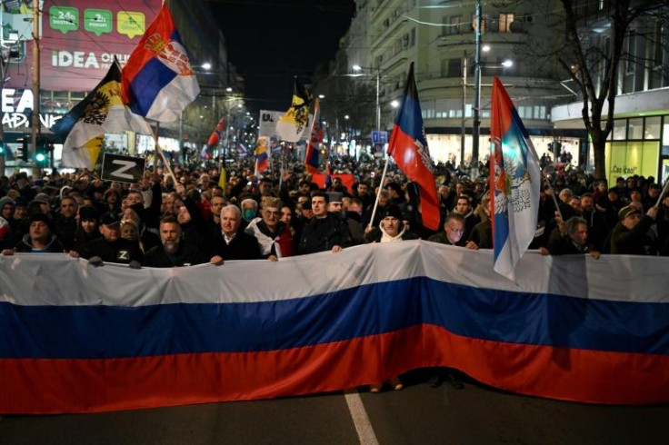 Serbians supporting Russian invasion